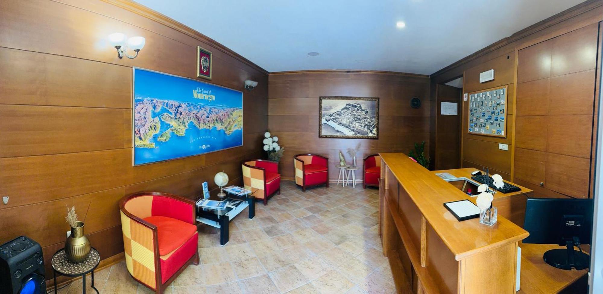 Lucic Rooms & Suites Budva Exteriör bild