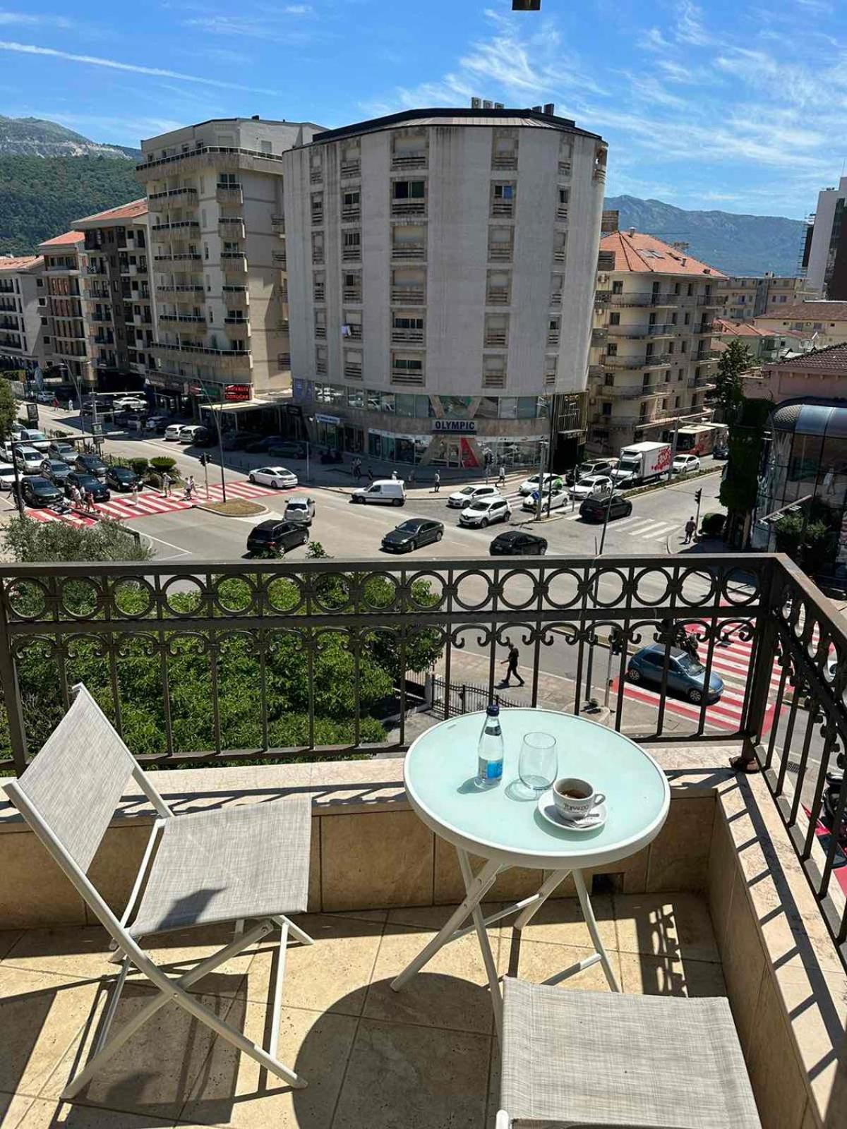 Lucic Rooms & Suites Budva Exteriör bild